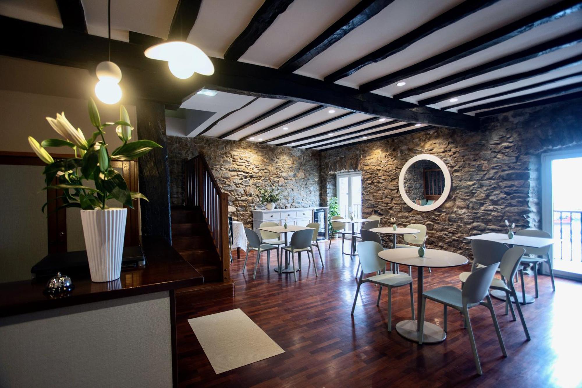Katrapona Hotel Гетария Екстериор снимка