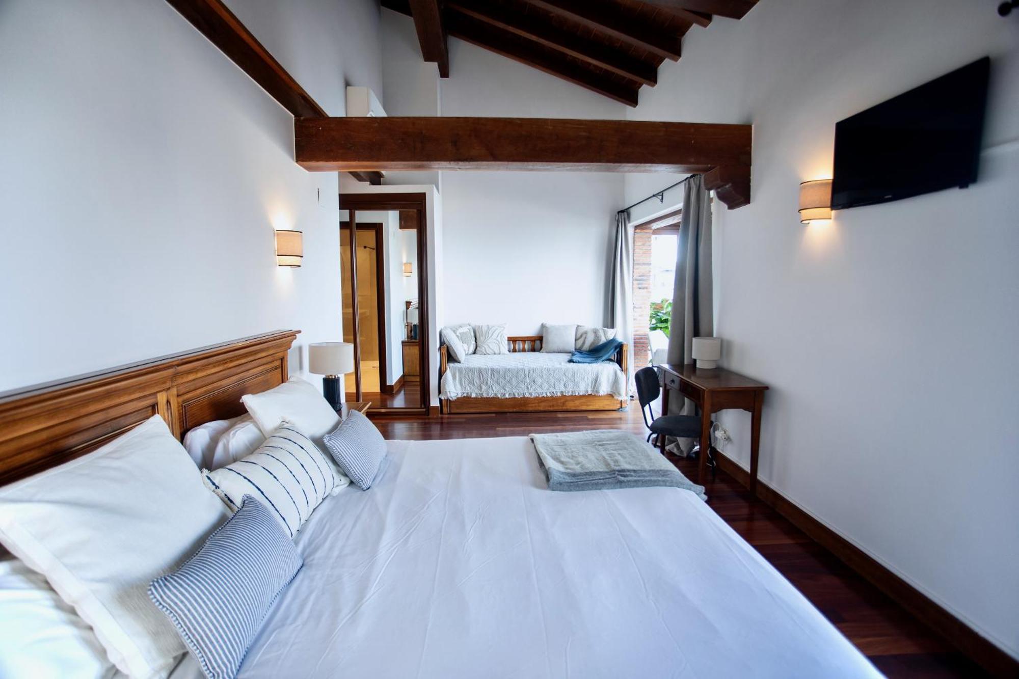 Katrapona Hotel Гетария Екстериор снимка